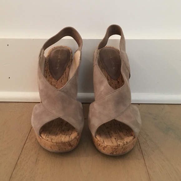 Pelle Moda  "Dana" cross cross cork wedge -grey - Picture 2 of 7